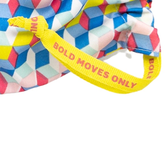 March 2022 Ipsy POWER MOVES Makeup & Geo Block Drawstring Glam Bag Lot of 2 - Picture 2 of 5